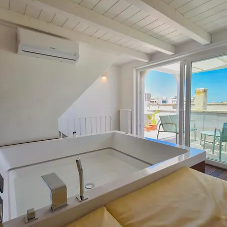 Monachile & - Housea Pensjonat Polignano a Mare