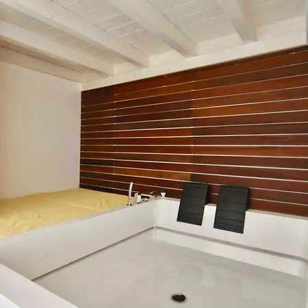 Monachile & - Housea Pensjonat