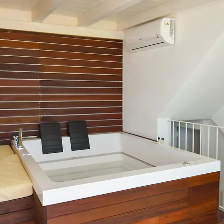 Monachile & - Housea Pensjonat