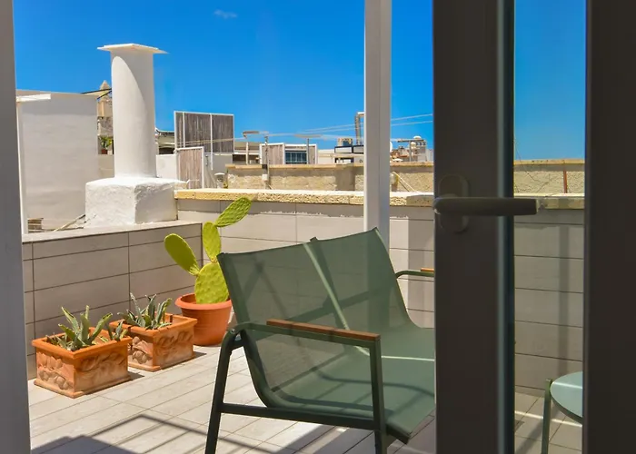 Monachile & - Housea